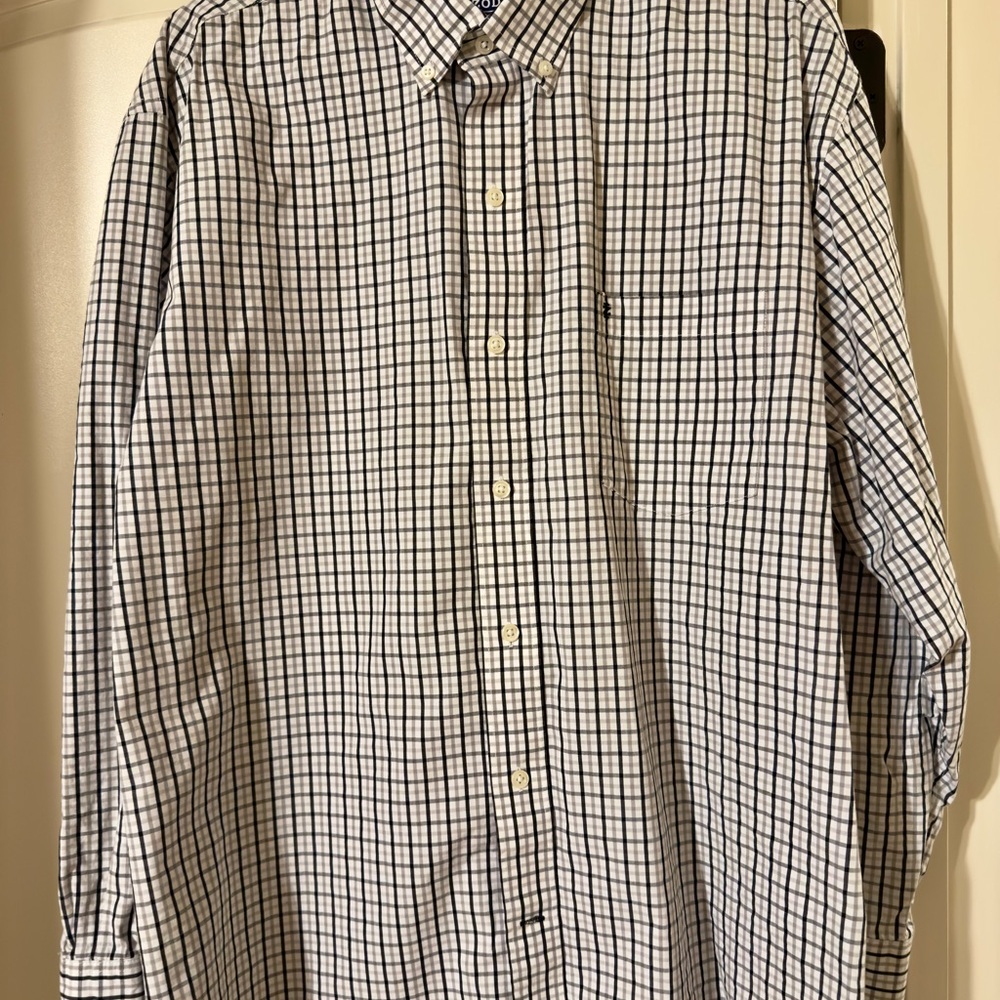 Izod Men's Black and White Checkered Button Down Shirt